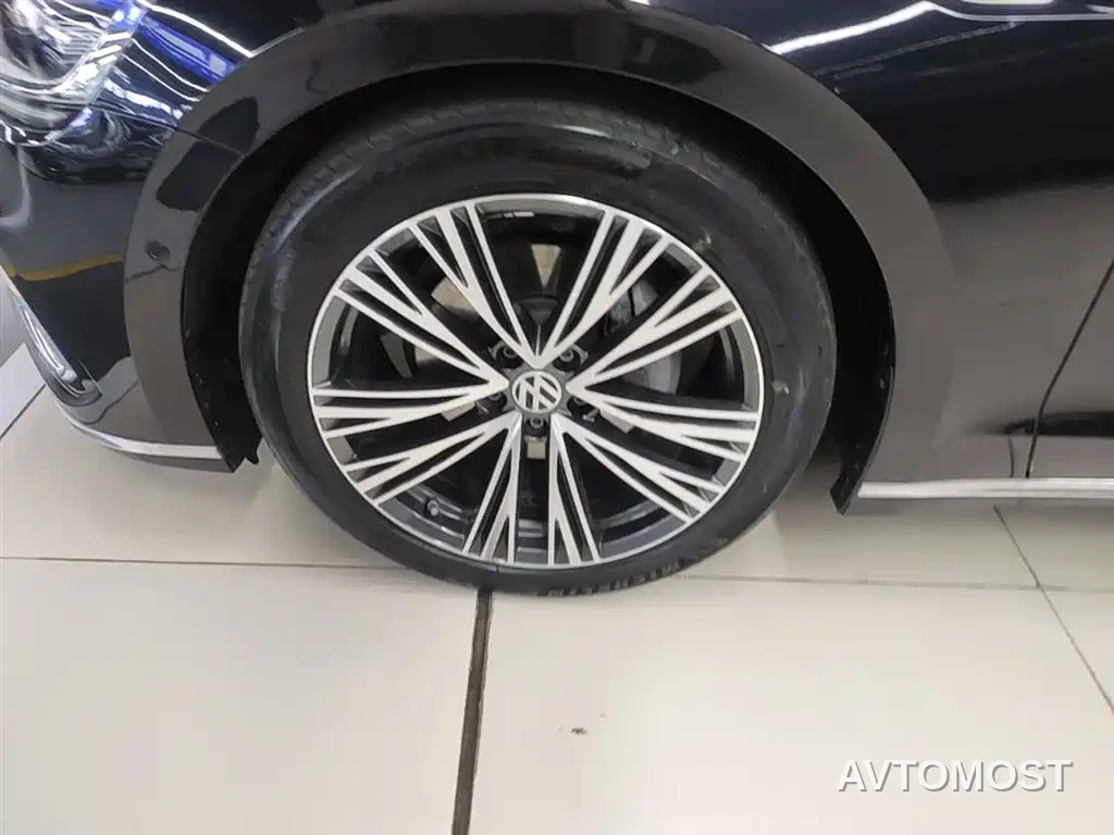 Volkswagen Phideon 2021 380TSI Premium Edition — фото 23