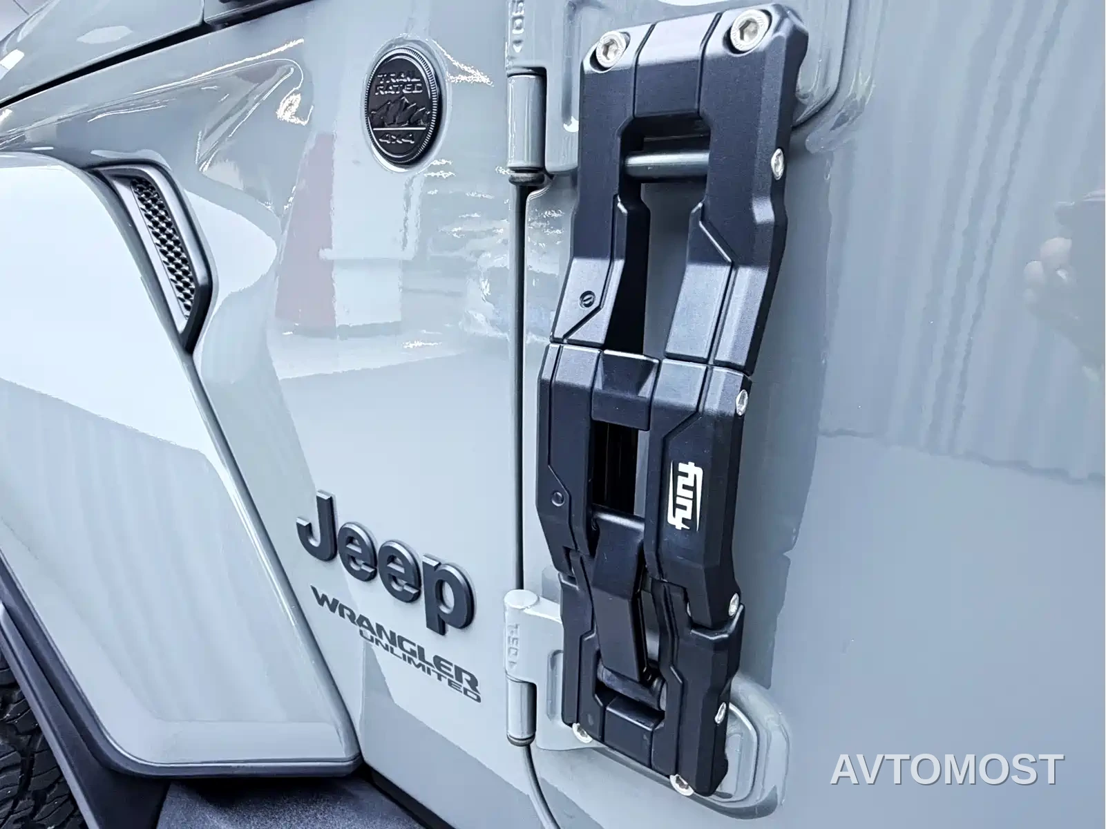 Jeep Wrangler 2022 2.0T Highland 4-Door — фото 7