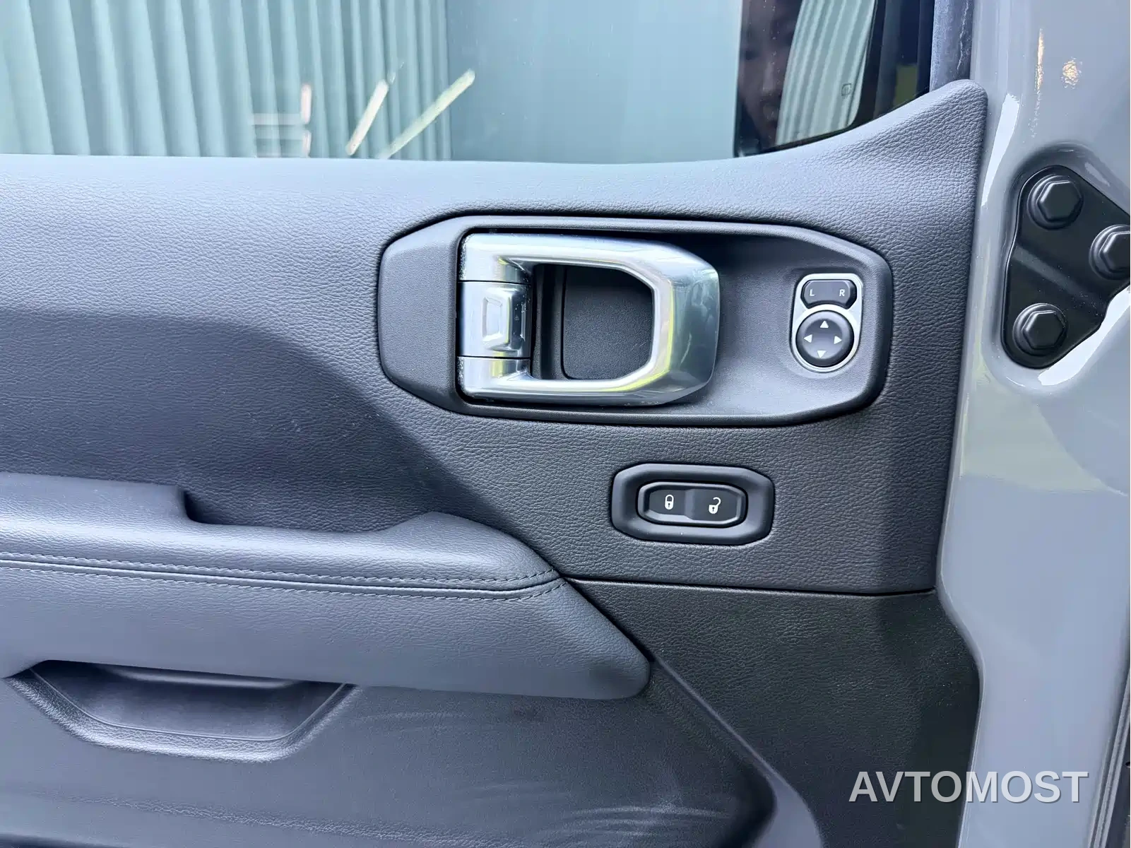 Jeep Wrangler 2022 2.0T Highland 4-Door — фото 15
