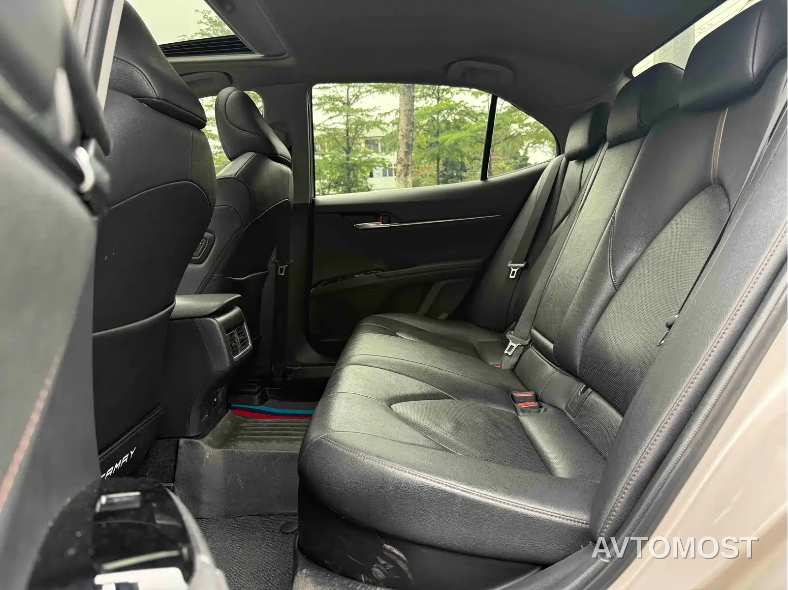 Toyota Camry 2021 Hybrid 2.5HGVP Leading Edition — фото 6