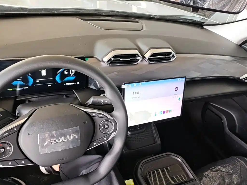 Dongfeng Aeolus SKY EV01 2025 Model 530km AIR Elite Edition — фото 6