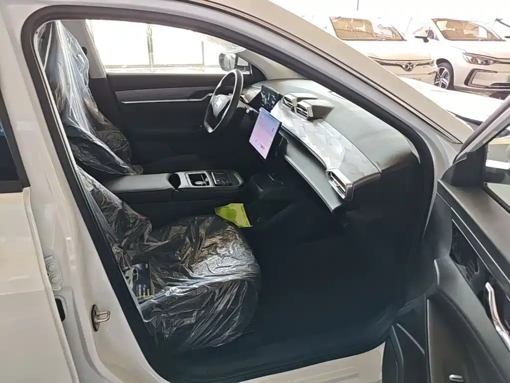 Dongfeng Aeolus SKY EV01 2025 Model 530km AIR Elite Edition — фото 20