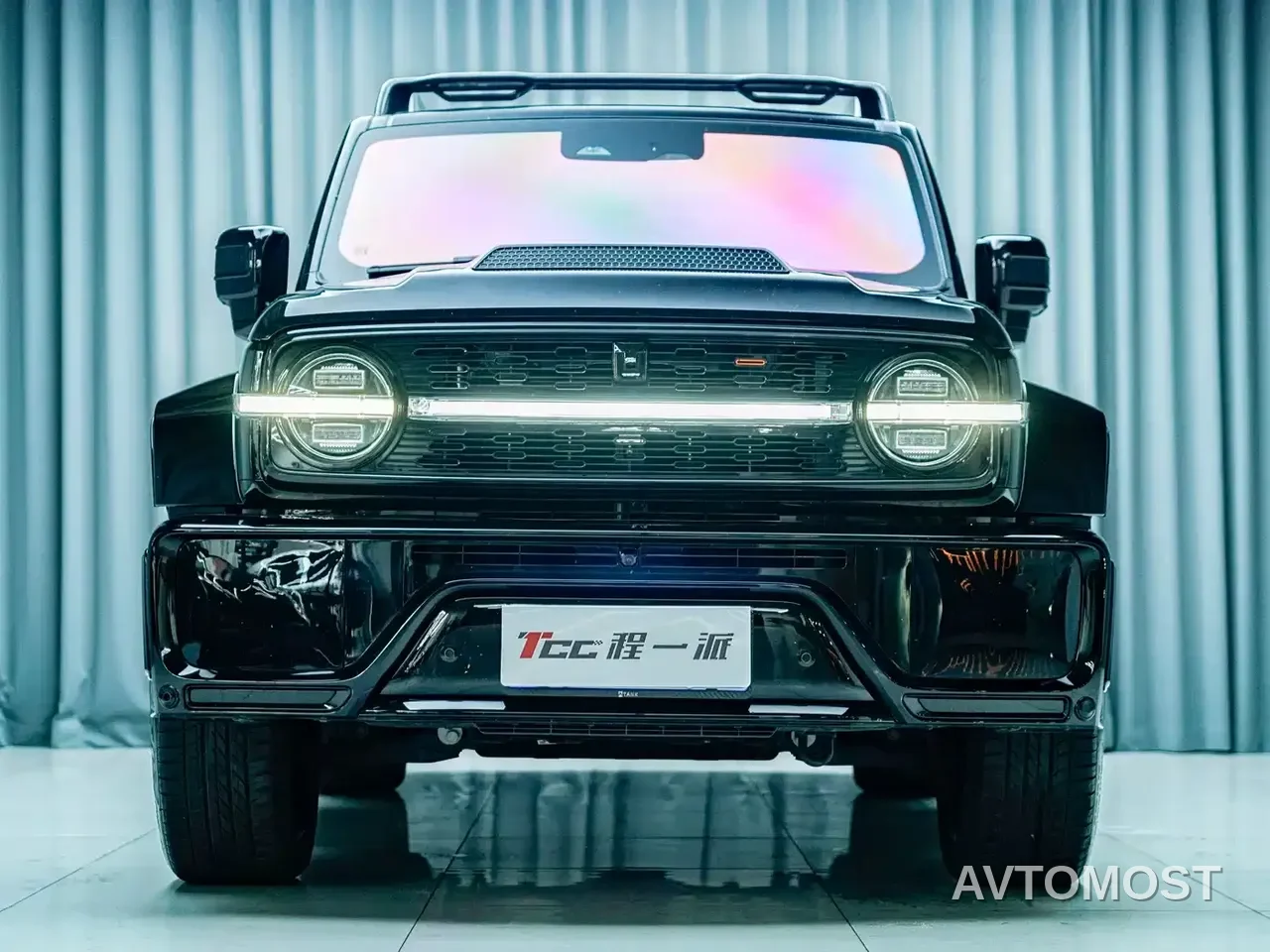 Crossboundary Auto Co-created Tank 300 2023 2.0T Cyber Knight — фото 3