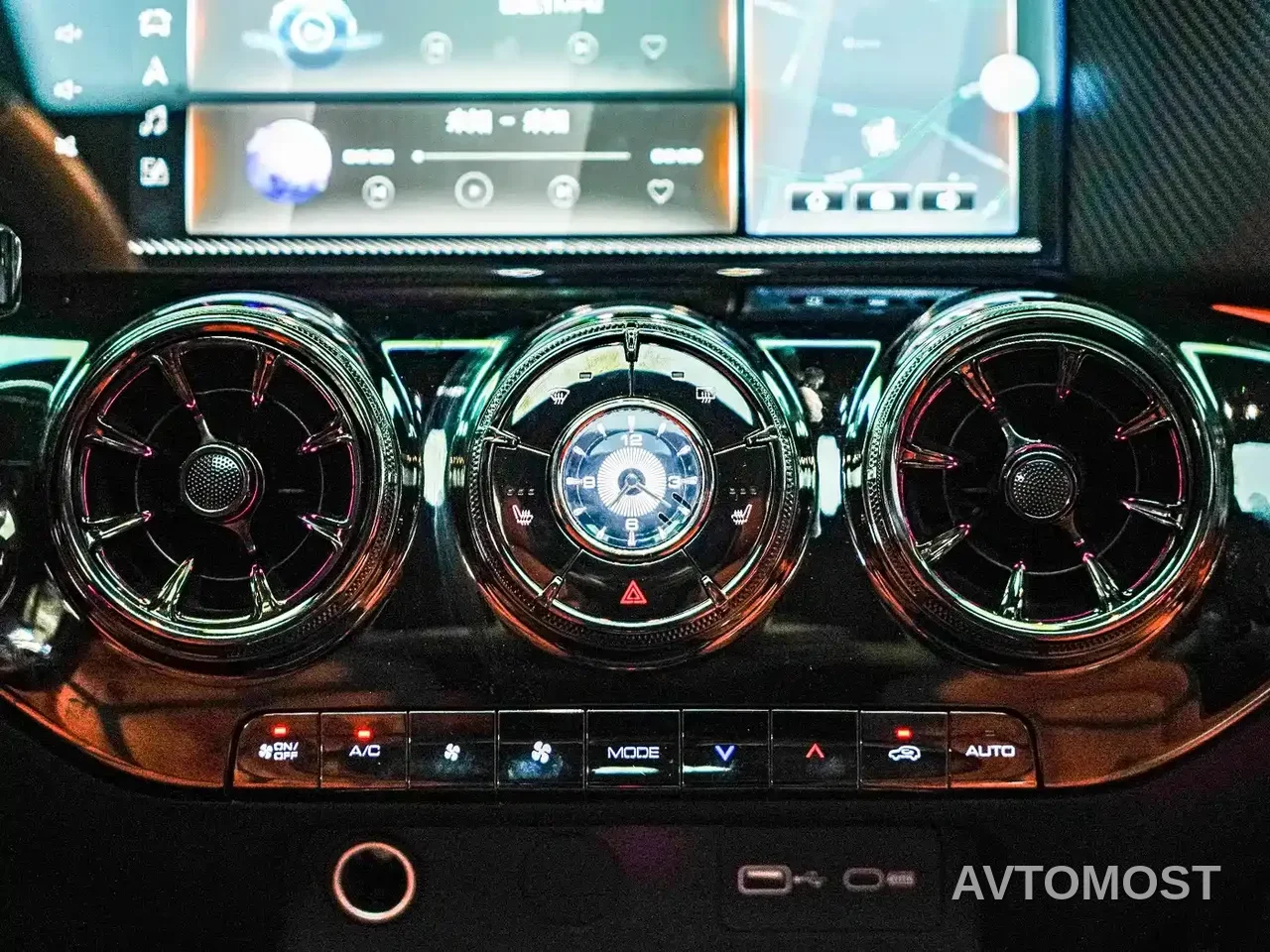 Crossboundary Auto Co-created Tank 300 2023 2.0T Cyber Knight — фото 9