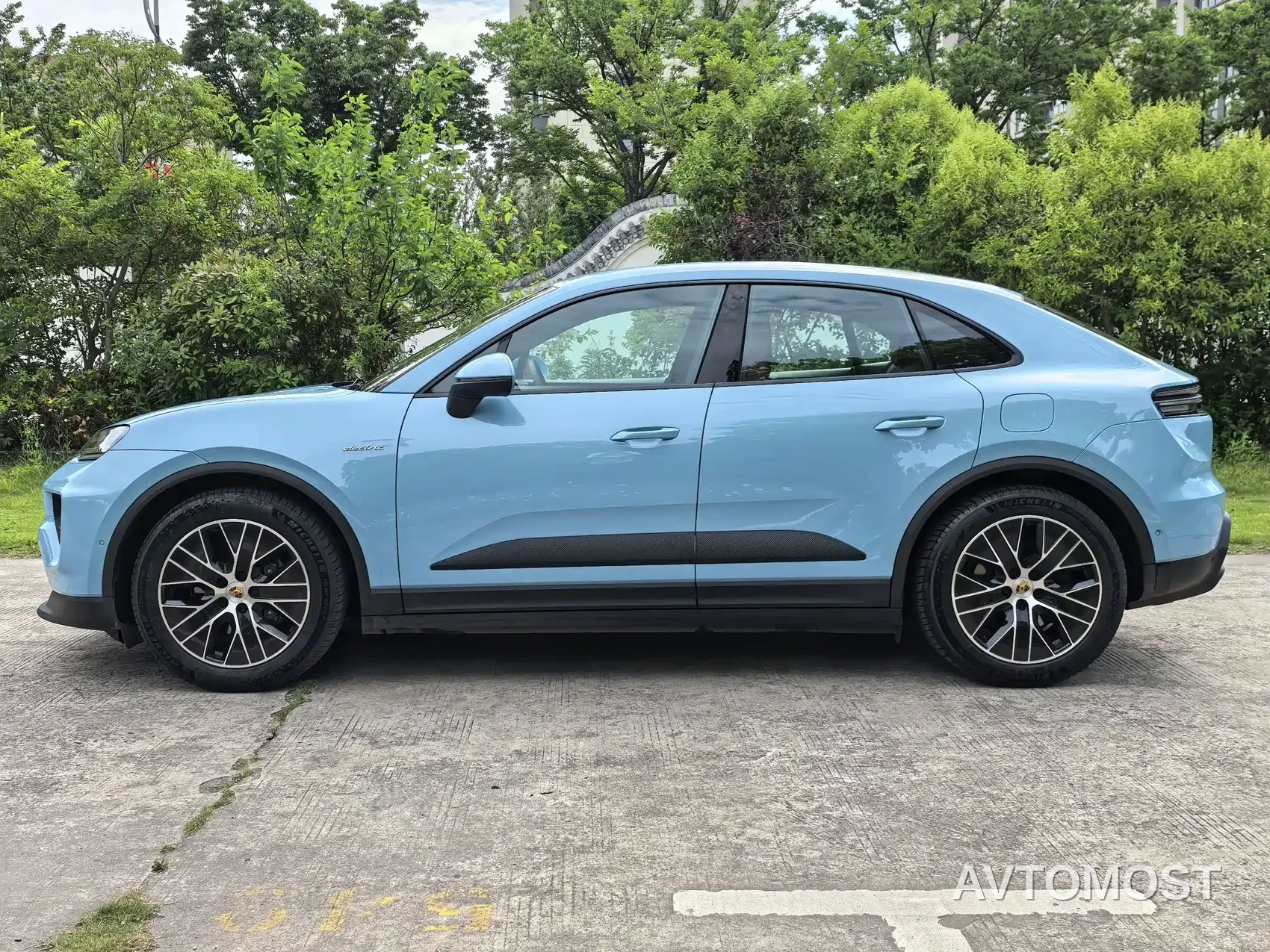 Porsche Macan EV 2024 Macan Long Range — фото 17