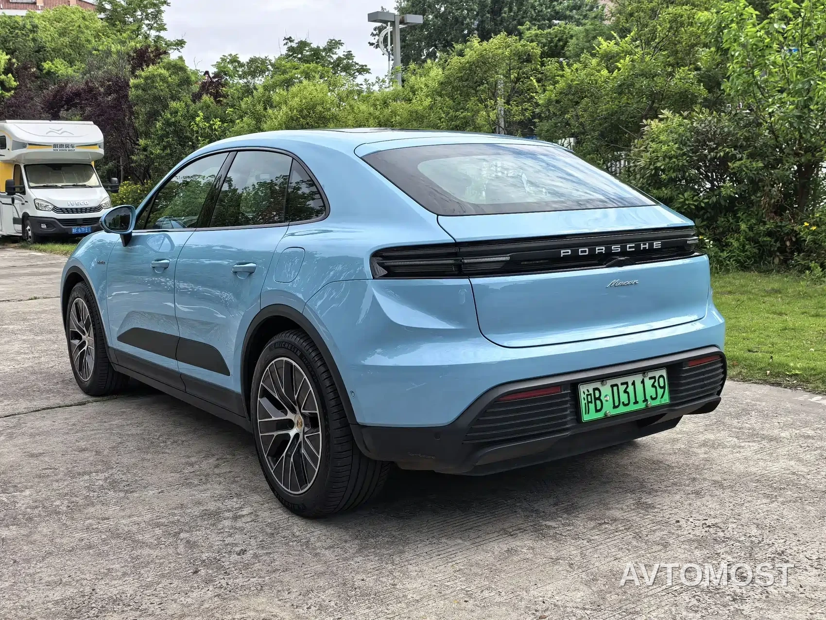 Porsche Macan EV 2024 Macan Long Range — фото 20