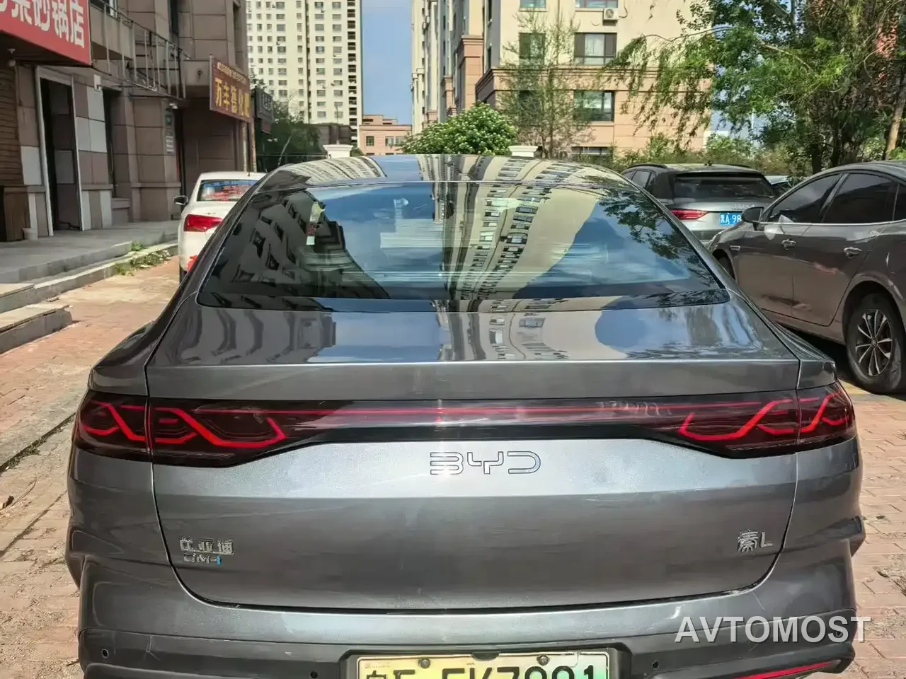 BYD Qin L 2024 DM-i 80KM Leading Edition — фото 2