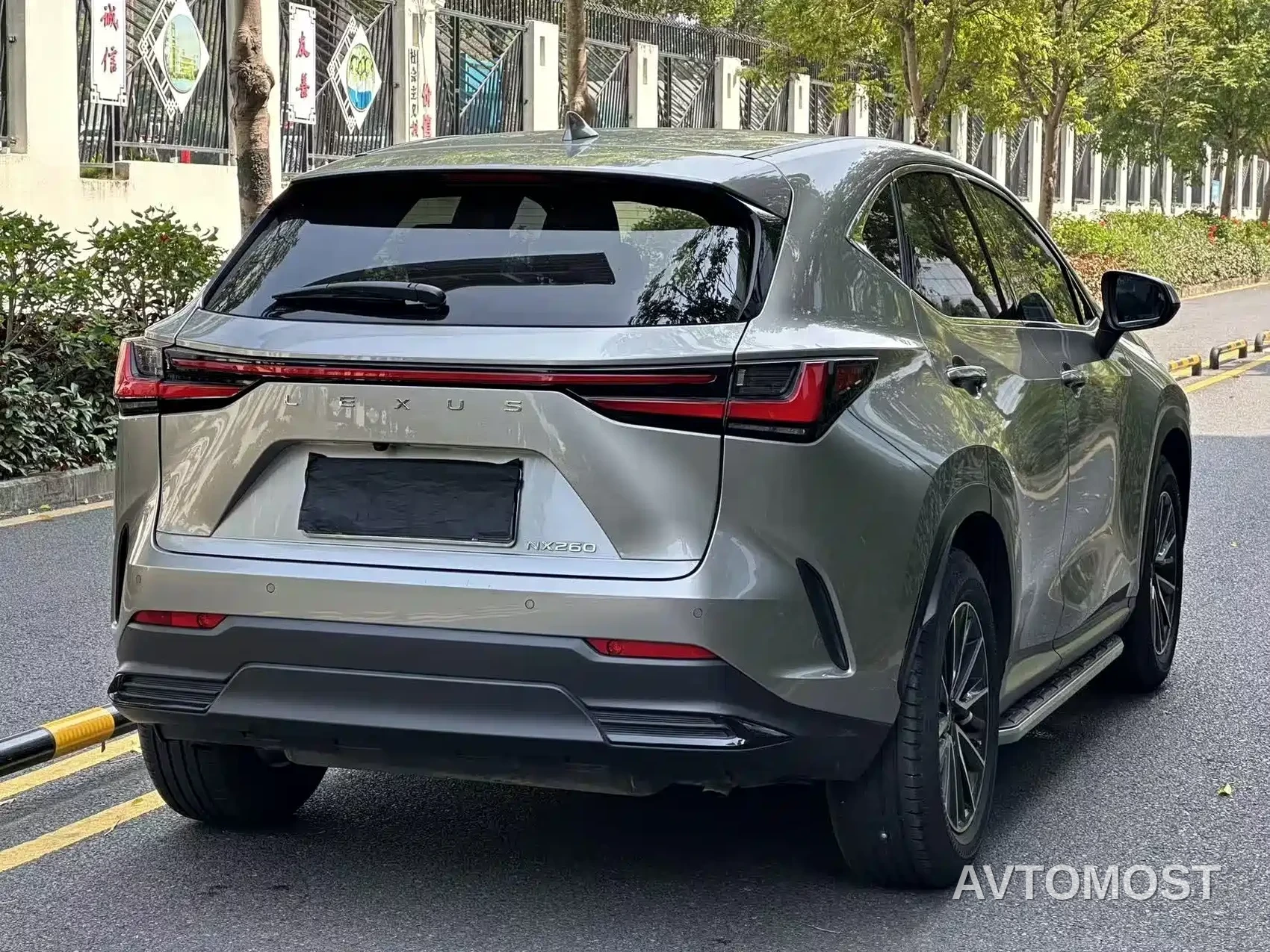 Lexus NX 2023 260 FWD Joy Creation Edition — фото 7