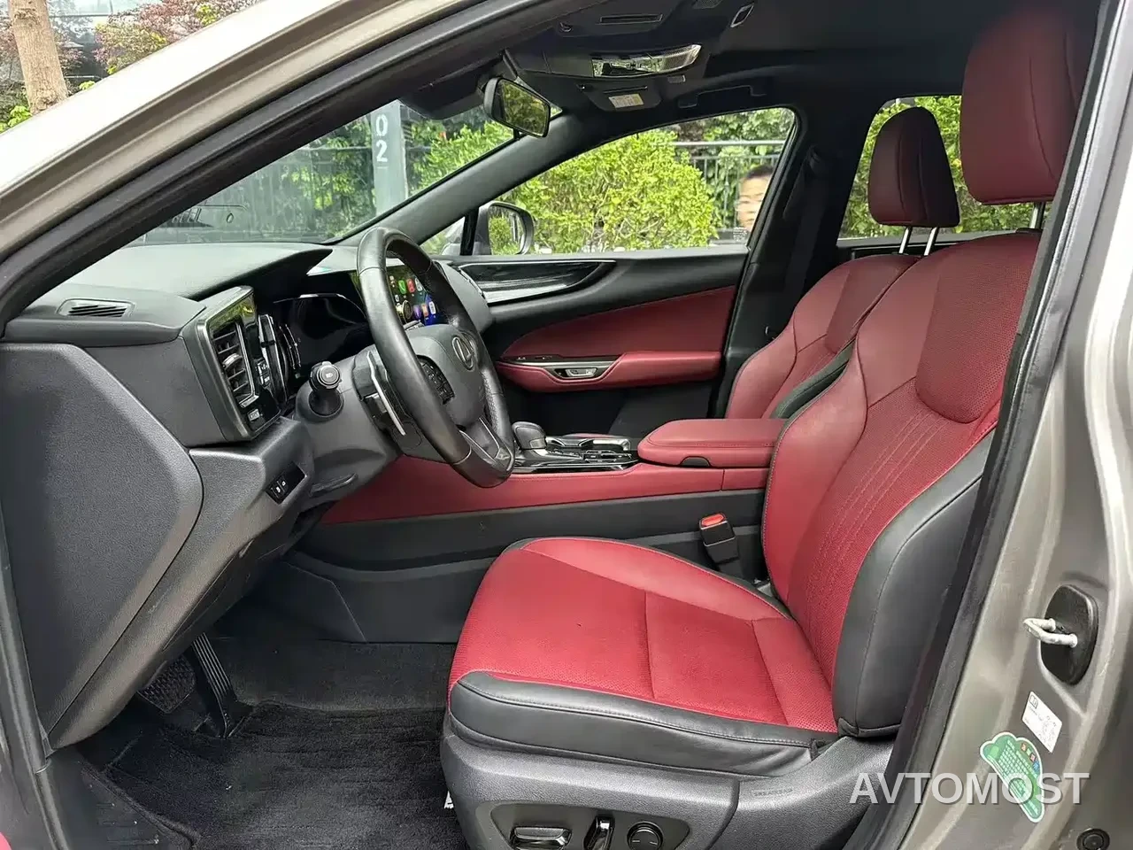 Lexus NX 2022 350h FWD Joy Creation Edition — фото 4