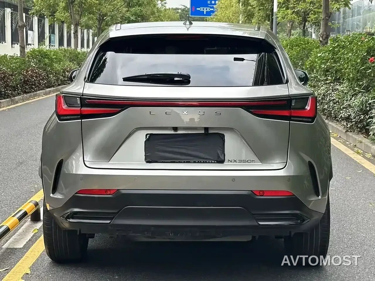 Lexus NX 2022 350h FWD Joy Creation Edition — фото 8