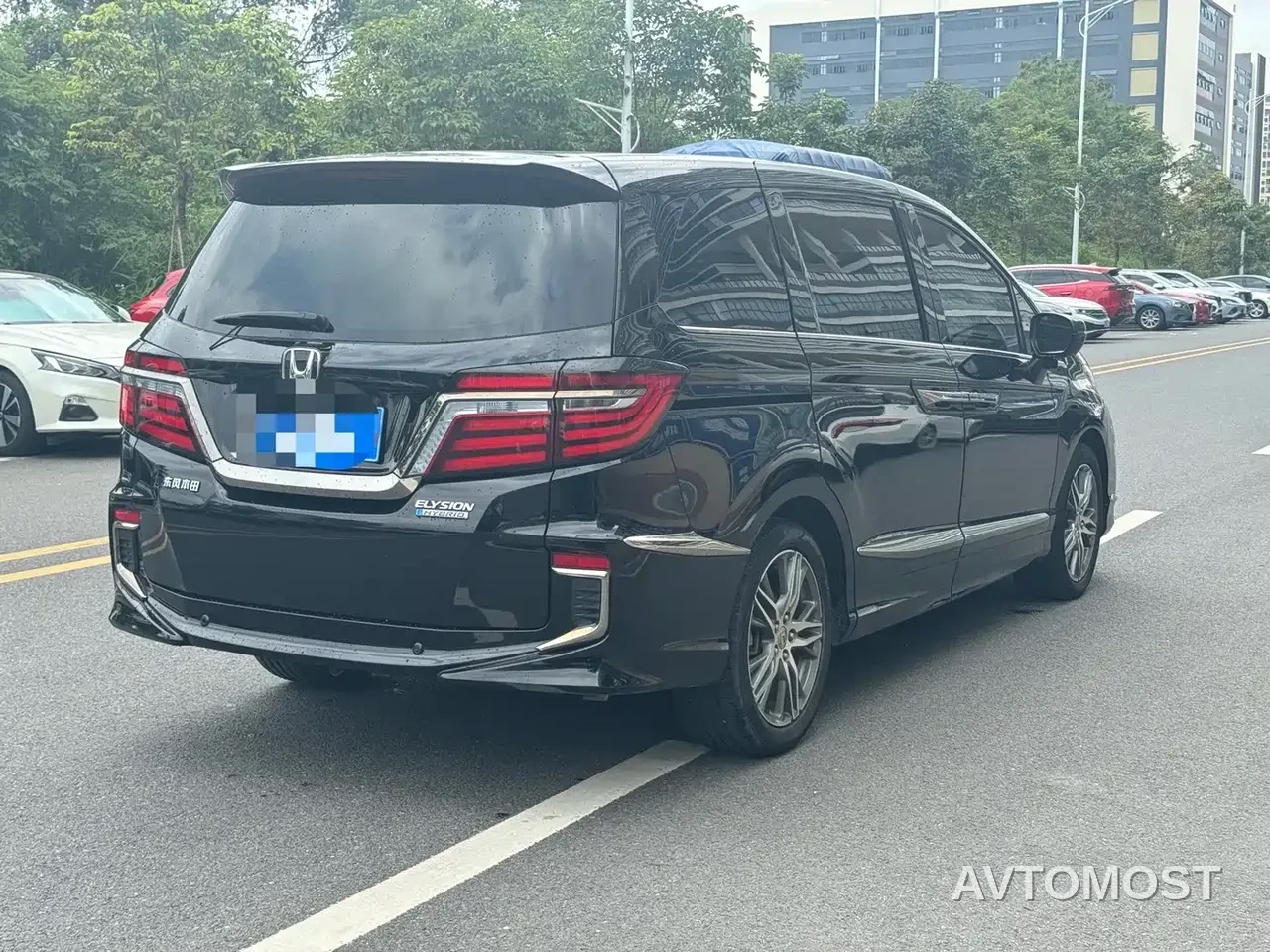 Honda Elysion 2019 2.0L Hybrid Luxury Edition — фото 7