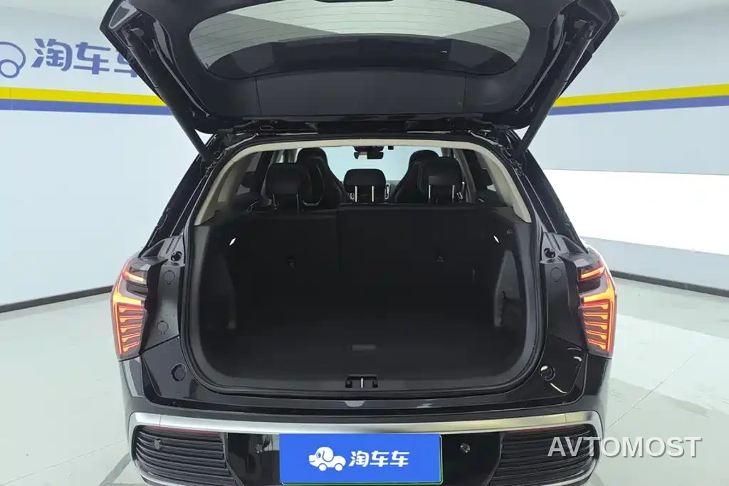 Hongqi HS3 PHEV 2024 PHEV 115km Power Edition — фото 4