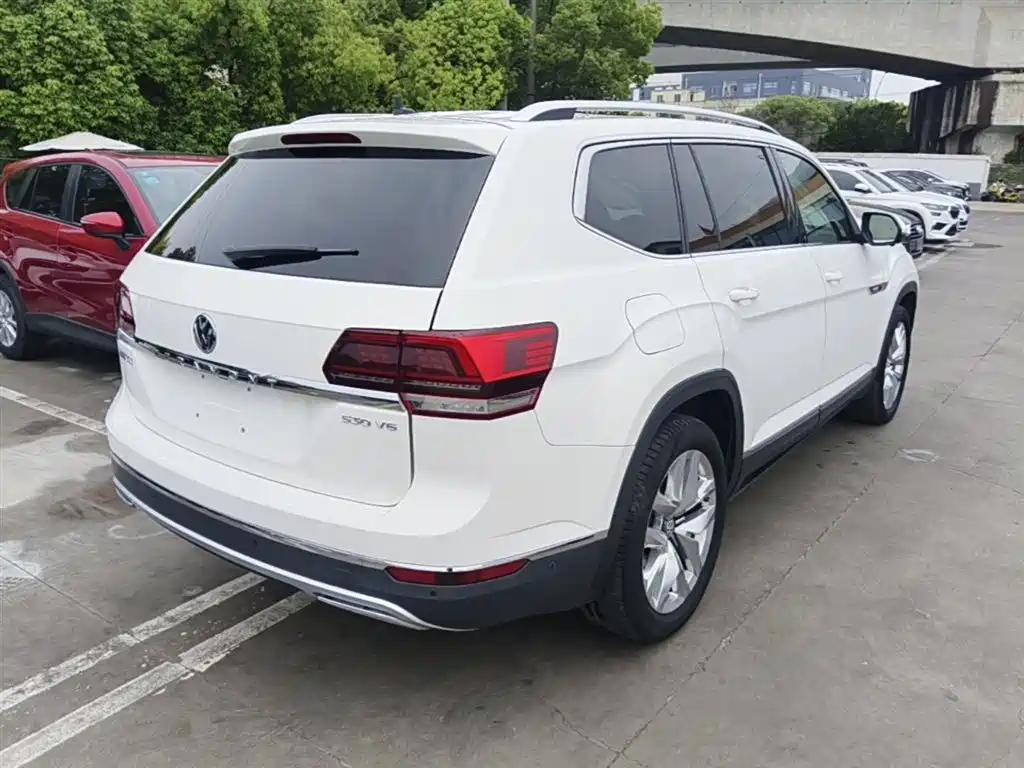 Volkswagen Teramont 2020 Facelift 530 V6 4WD Flagship Edition — фото 7