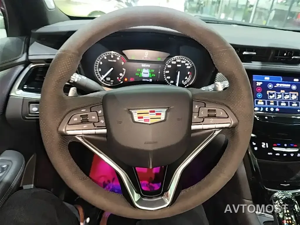 Cadillac XT6 2022 2.0T 6-Seater 4WD Premium Edition — фото 10