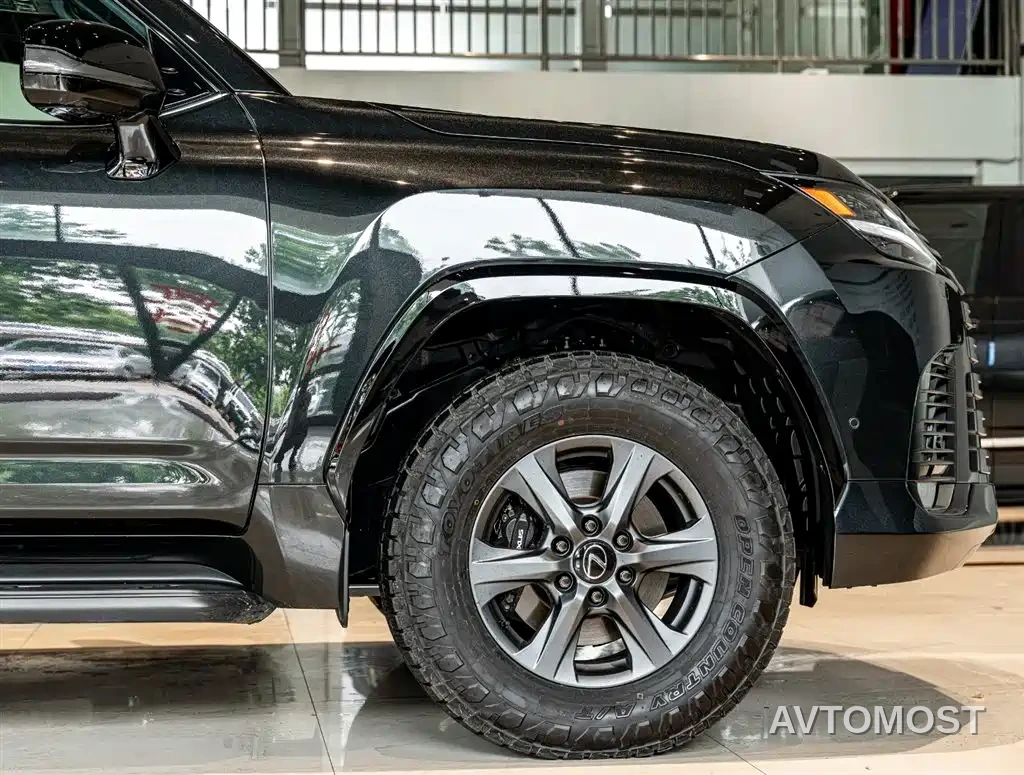 Lexus LX 2025 700h OVERTRAIL Frontier Edition — фото 4