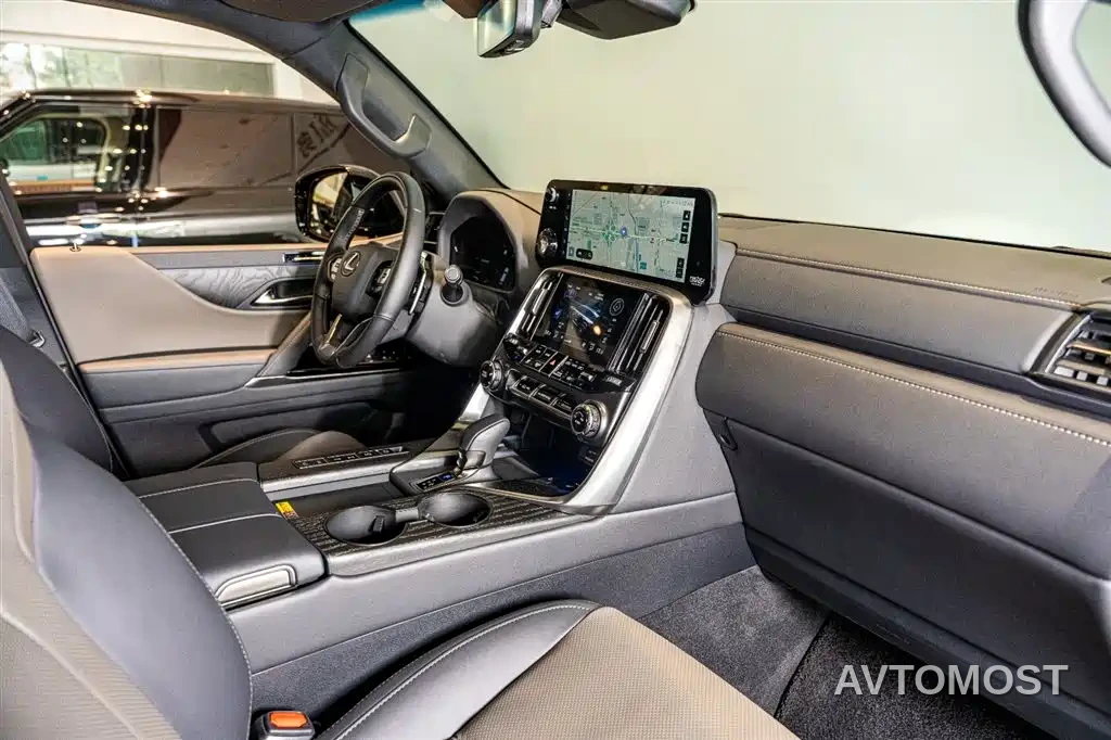 Lexus LX 2025 700h OVERTRAIL Frontier Edition — фото 7