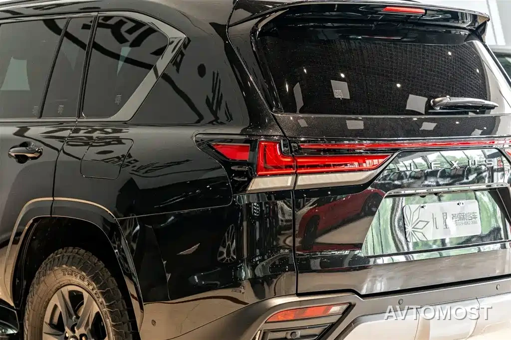Lexus LX 2025 700h OVERTRAIL Frontier Edition — фото 15