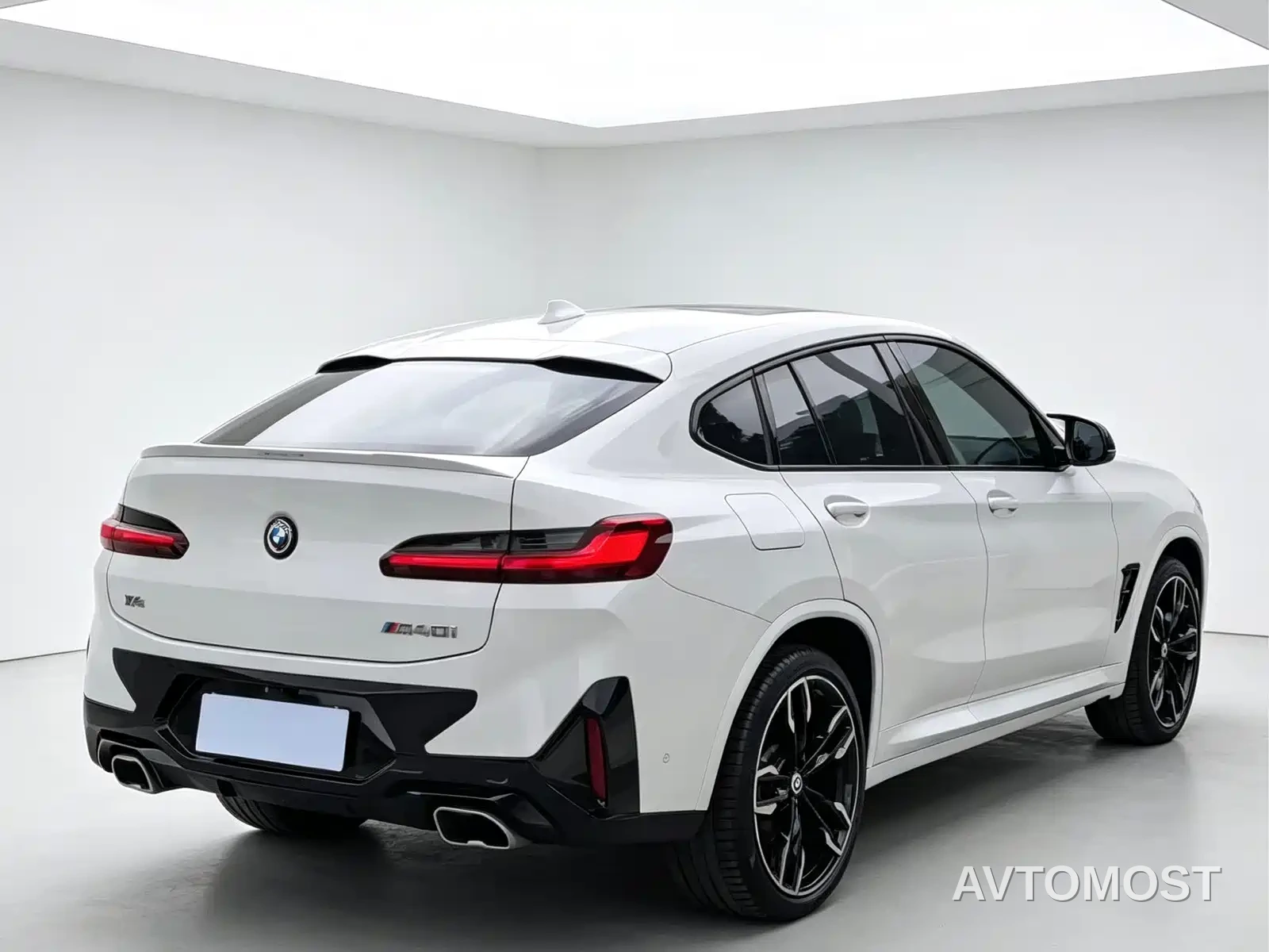 BMW X4 M40i 2022 M40i — фото 8