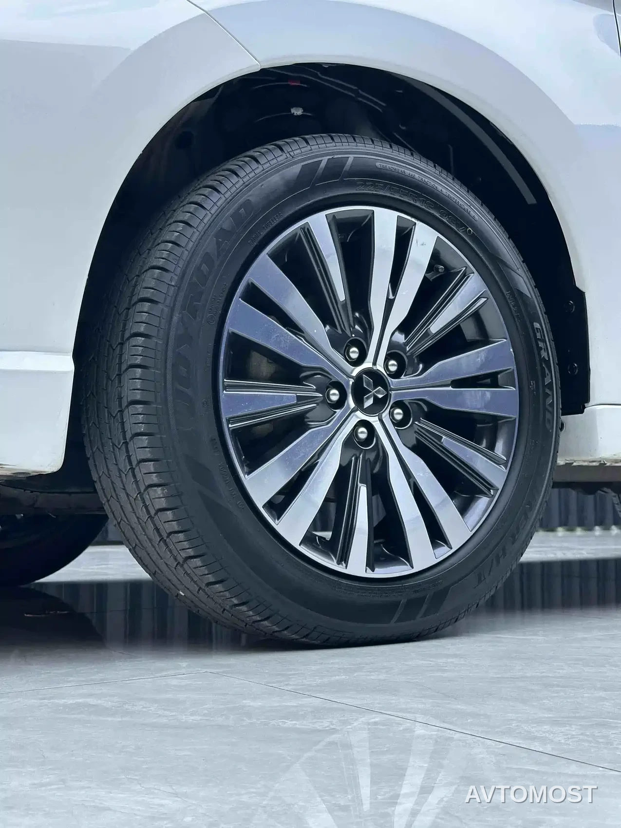 Mitsubishi Outlander 2021 2.0L FWD Comfort Edition 5-seater — фото 4
