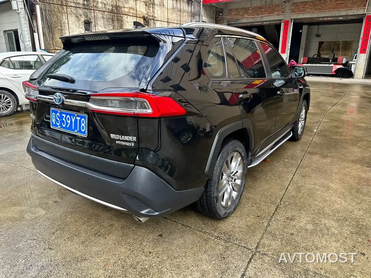 Toyota Wildlander 2020 Dual Engine 2.5L E-CVT FWD Luxury — фото 4