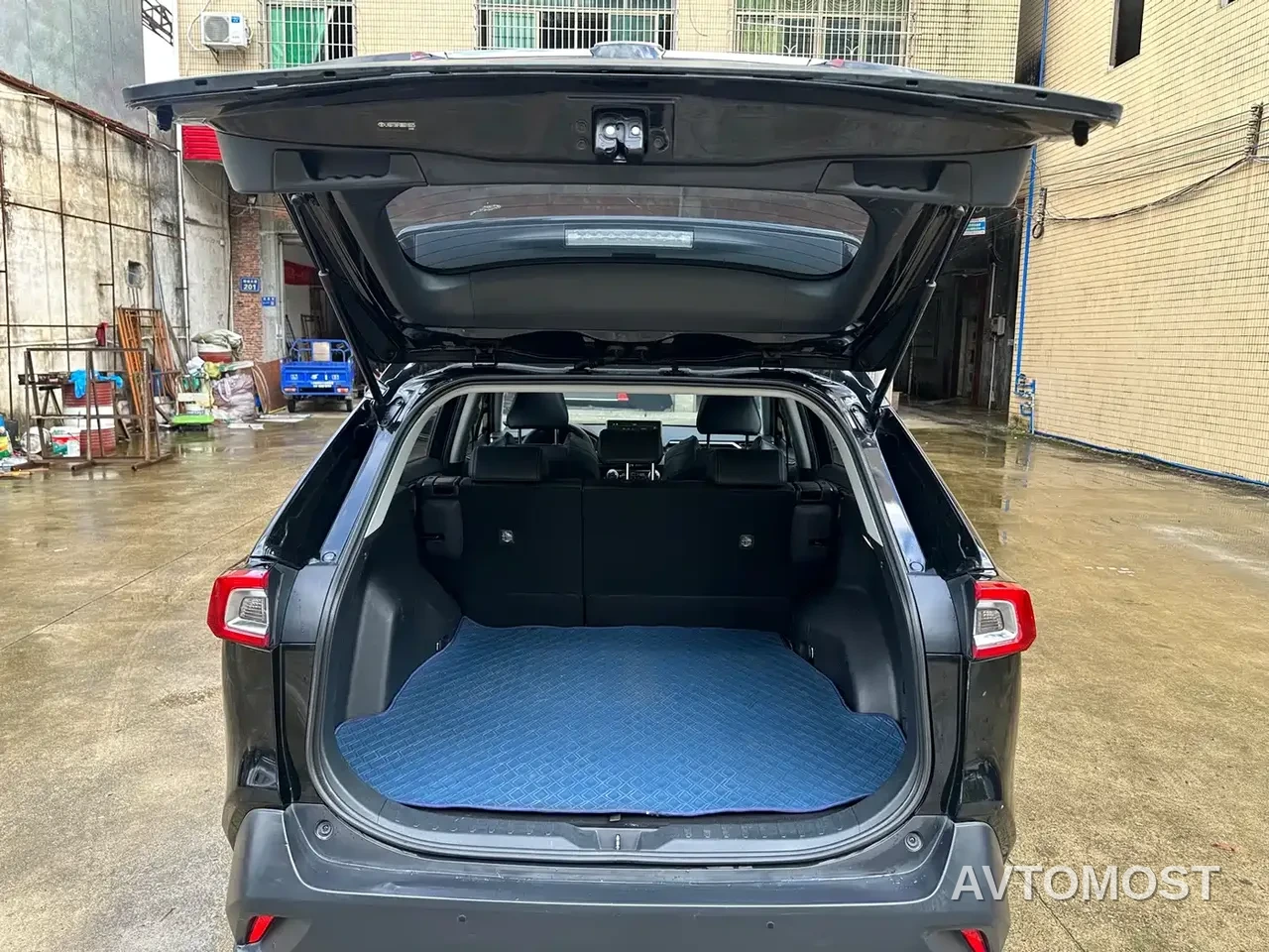 Toyota Wildlander 2020 Dual Engine 2.5L E-CVT FWD Luxury — фото 5