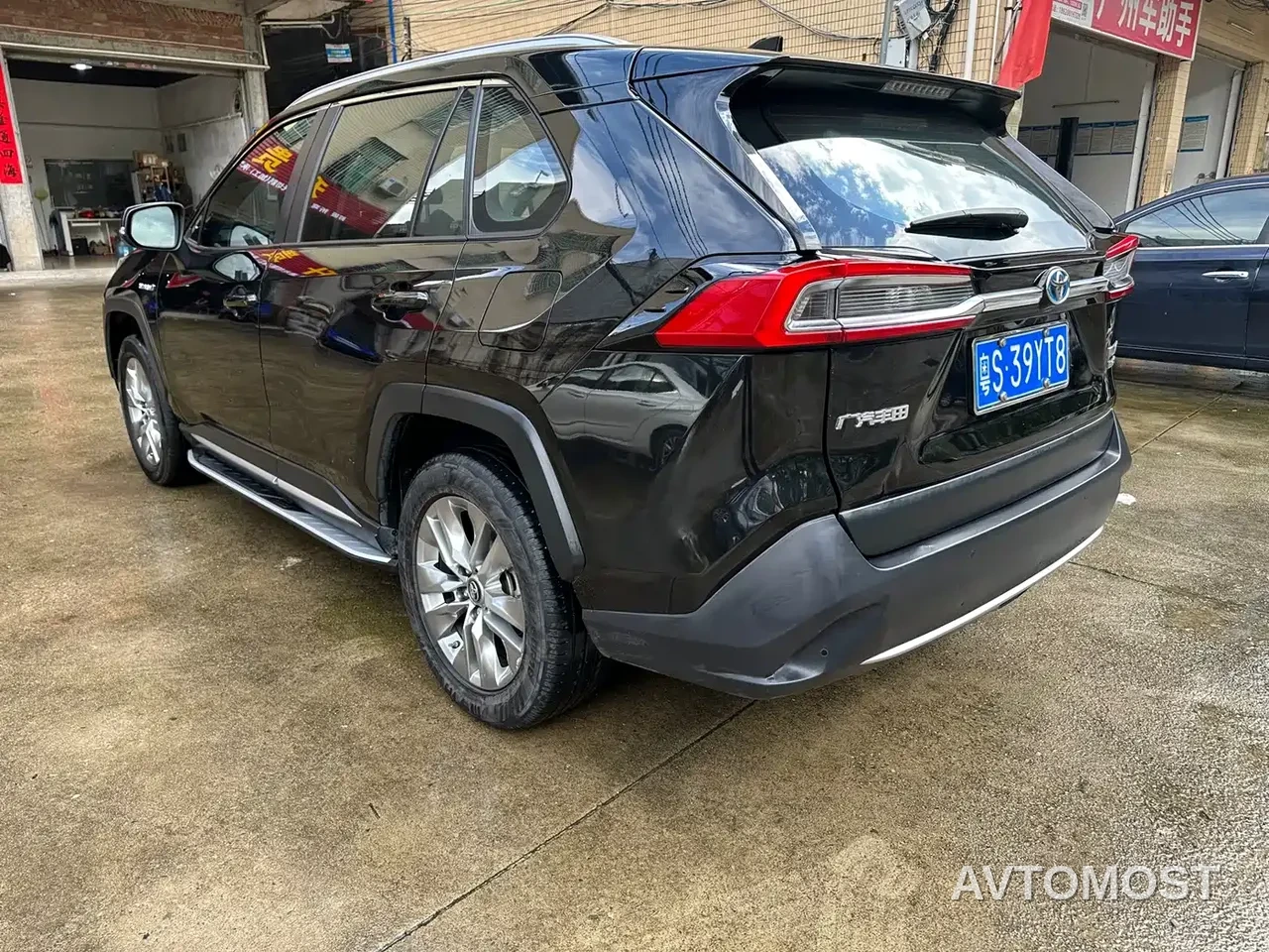 Toyota Wildlander 2020 Dual Engine 2.5L E-CVT FWD Luxury — фото 6