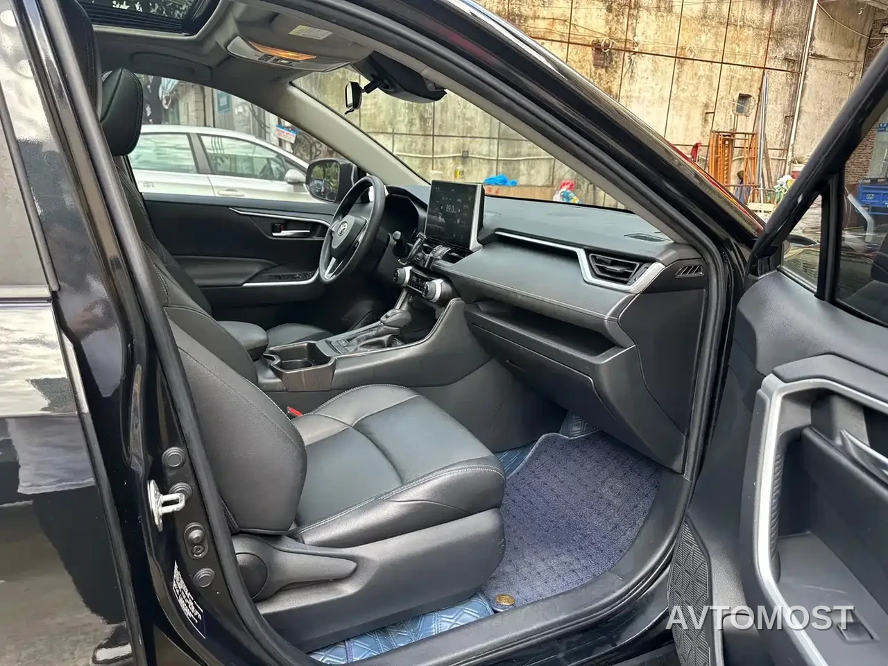 Toyota Wildlander 2020 Dual Engine 2.5L E-CVT FWD Luxury — фото 10