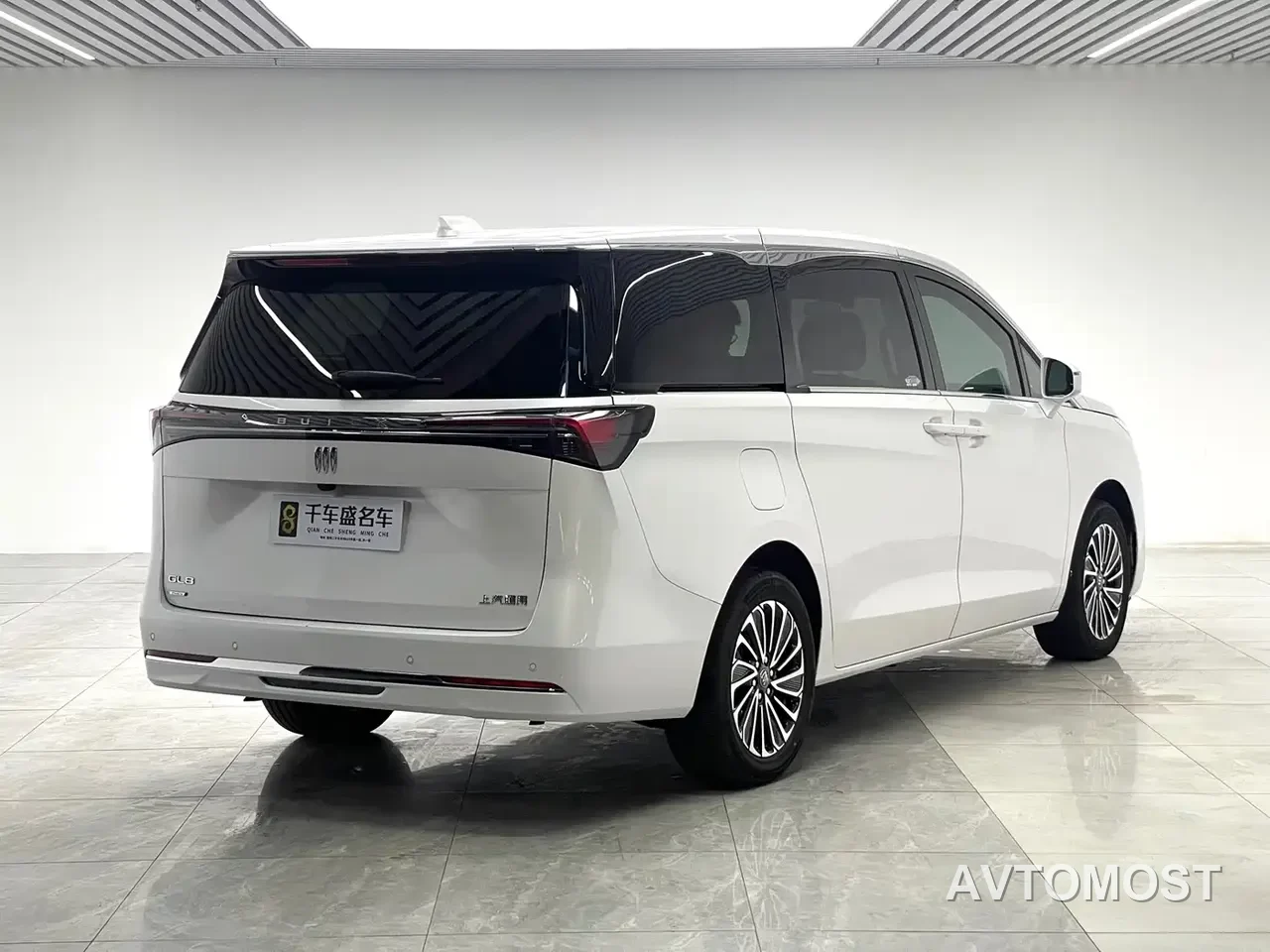 Buick GL8 New Energy 2025 Landprestige First Edition 7-Seater — фото 6