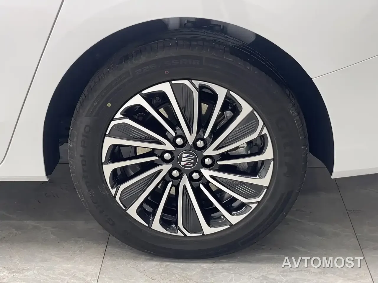 Buick GL8 New Energy 2025 Landprestige First Edition 7-Seater — фото 16