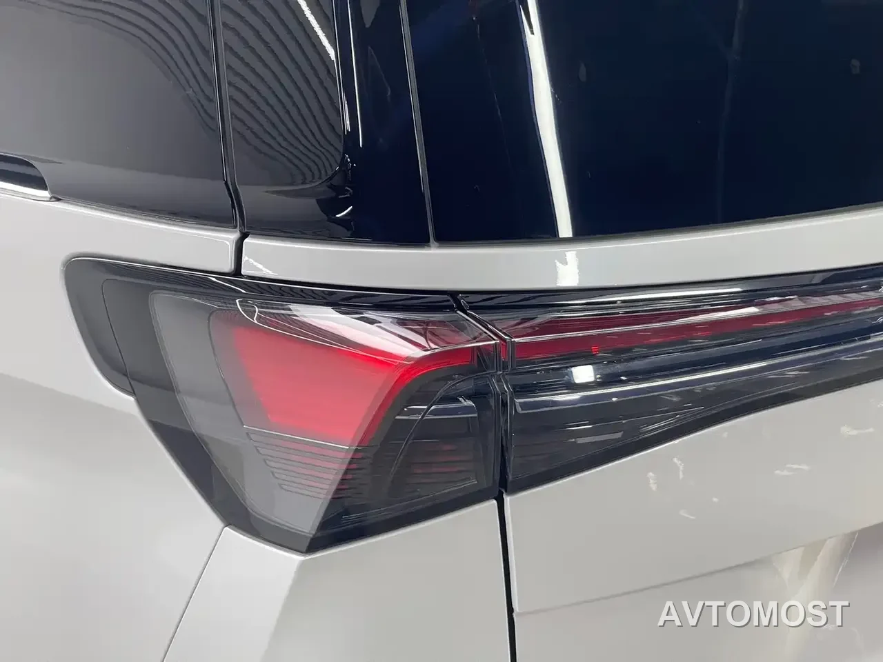 Buick GL8 New Energy 2025 Landprestige First Edition 7-Seater — фото 17