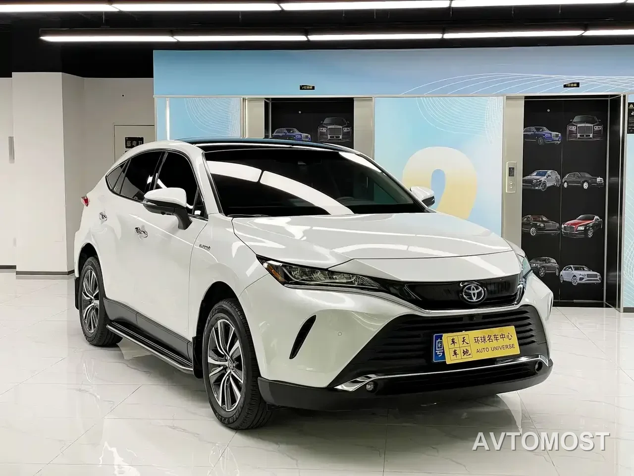 Toyota Lingfang HARRIER 2023 Hybrid 2.5L CVT 4WD Luxury Edition — фото 2