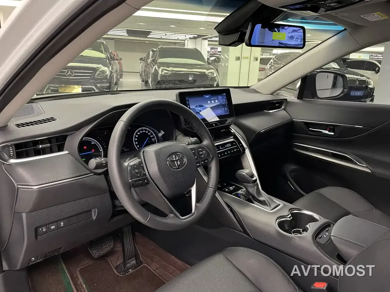Toyota Lingfang HARRIER 2023 Hybrid 2.5L CVT 4WD Luxury Edition — фото 9