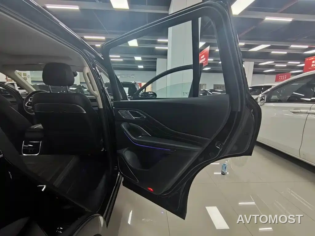 Hongqi HS7 PHEV 2024 2.0T PHEV 4WD Flagship Edition 6-seater — фото 12