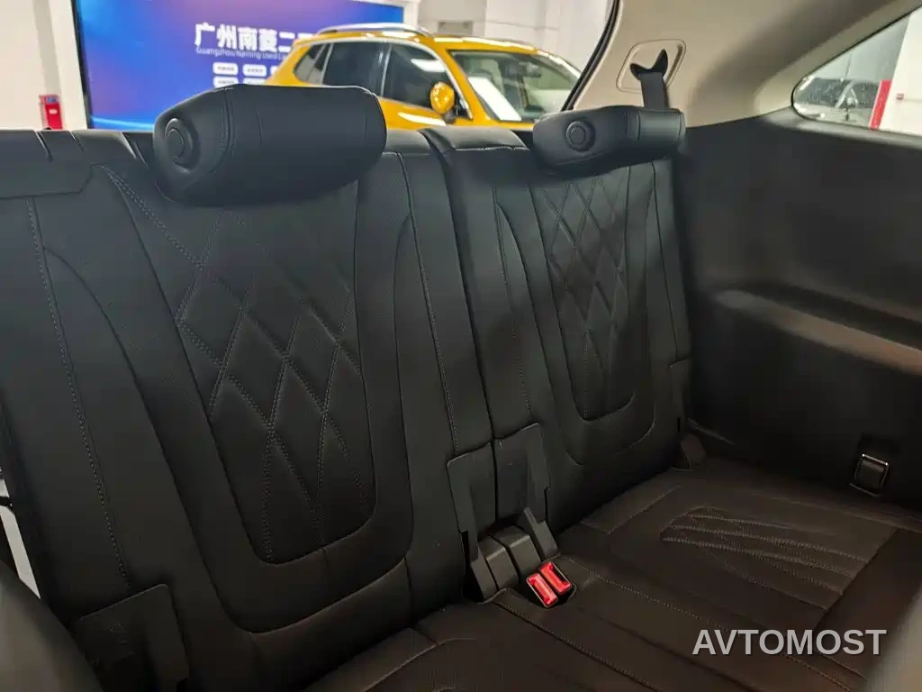 Hongqi HS7 PHEV 2024 2.0T PHEV 4WD Flagship Edition 6-seater — фото 22