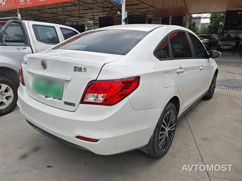 Dongfeng Fengxing S50EV 2019 Operation — фото 7