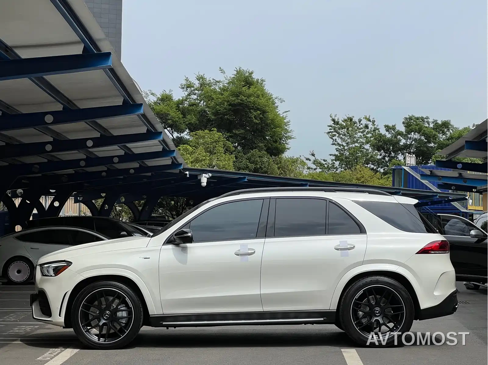 Mercedes-Benz GLE AMG 2023 AMG GLE 53 4MATIC+ — фото 3