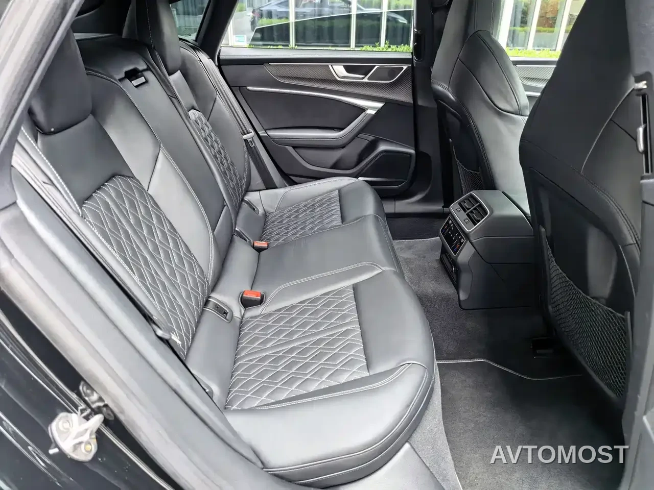 Audi A7 2024 55 TFSI quattro Exclusive — фото 17