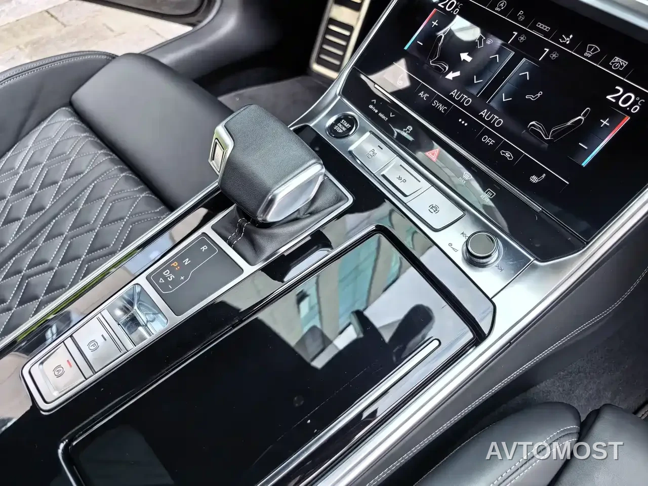 Audi A7 2024 55 TFSI quattro Exclusive — фото 29
