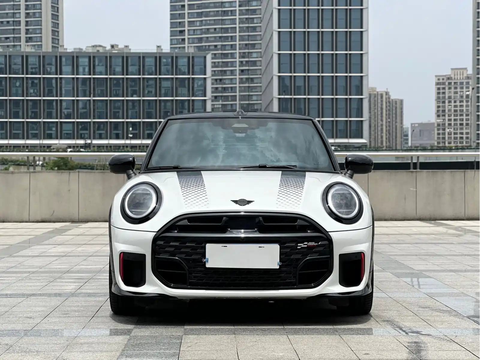 MINI JCW 2025 JOHN COOPER WORKS CABRIO — фото 2