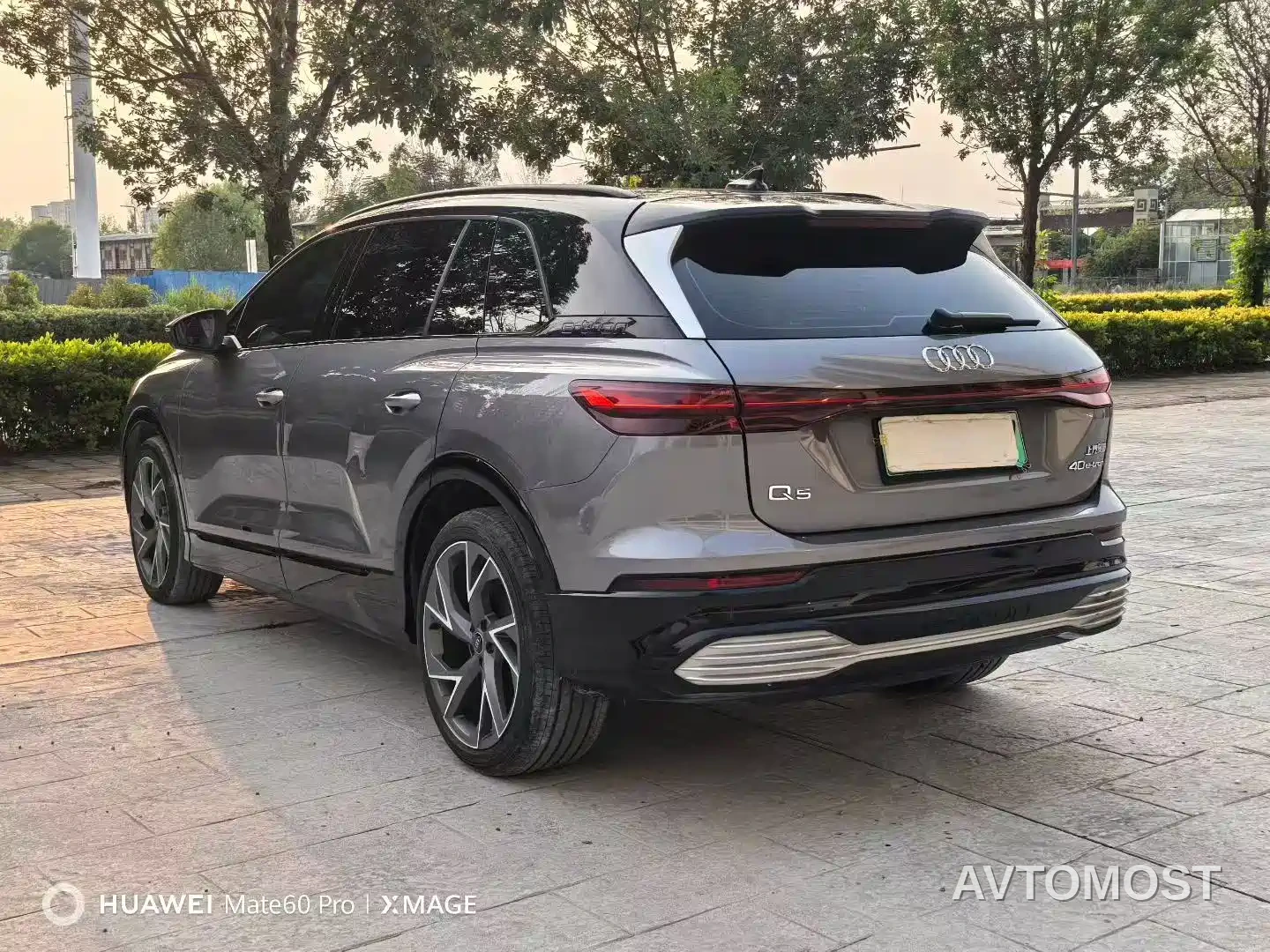 Audi Q5 e-tron 2022 40 e-tron Starlight Mech Suit — фото 7