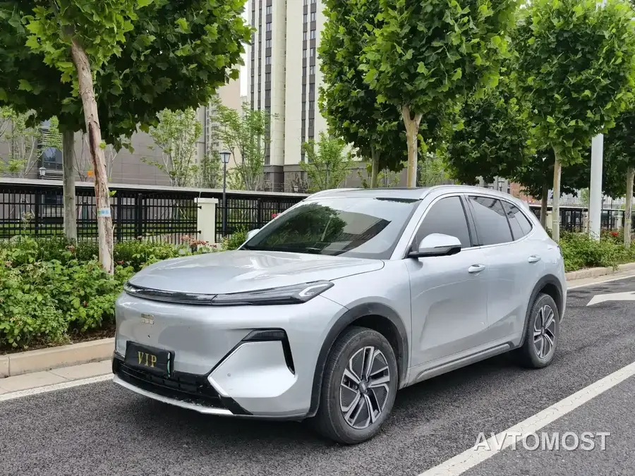 Geely Galaxy Starship 7 EM-i 2025 Model 120km Explorer+ Edition