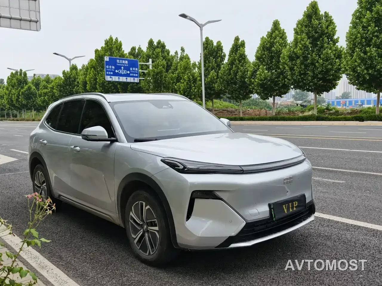 Geely Galaxy Starship 7 EM-i 2025 Model 120km Explorer+ Edition — фото 8