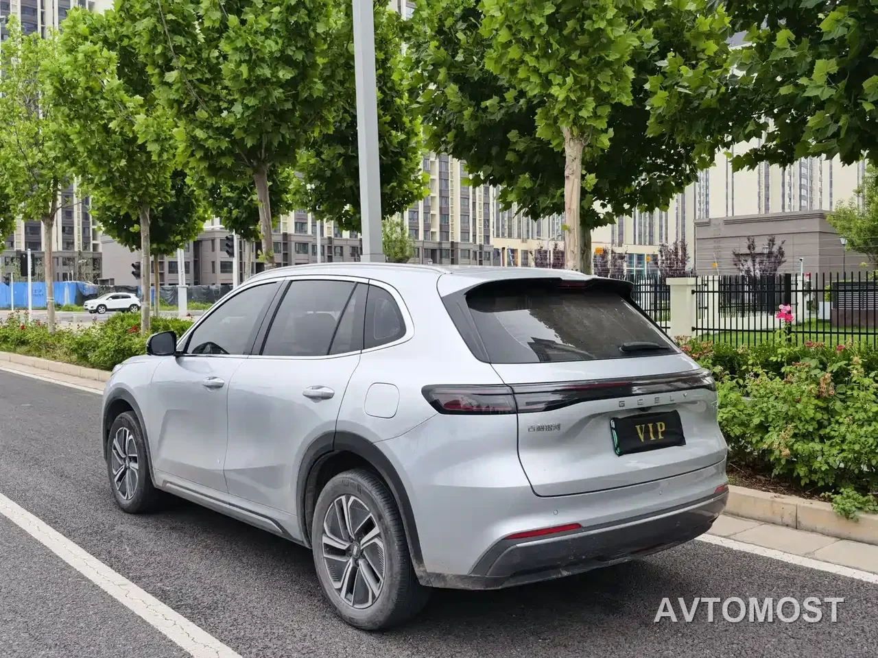 Geely Galaxy Starship 7 EM-i 2025 Model 120km Explorer+ Edition — фото 2