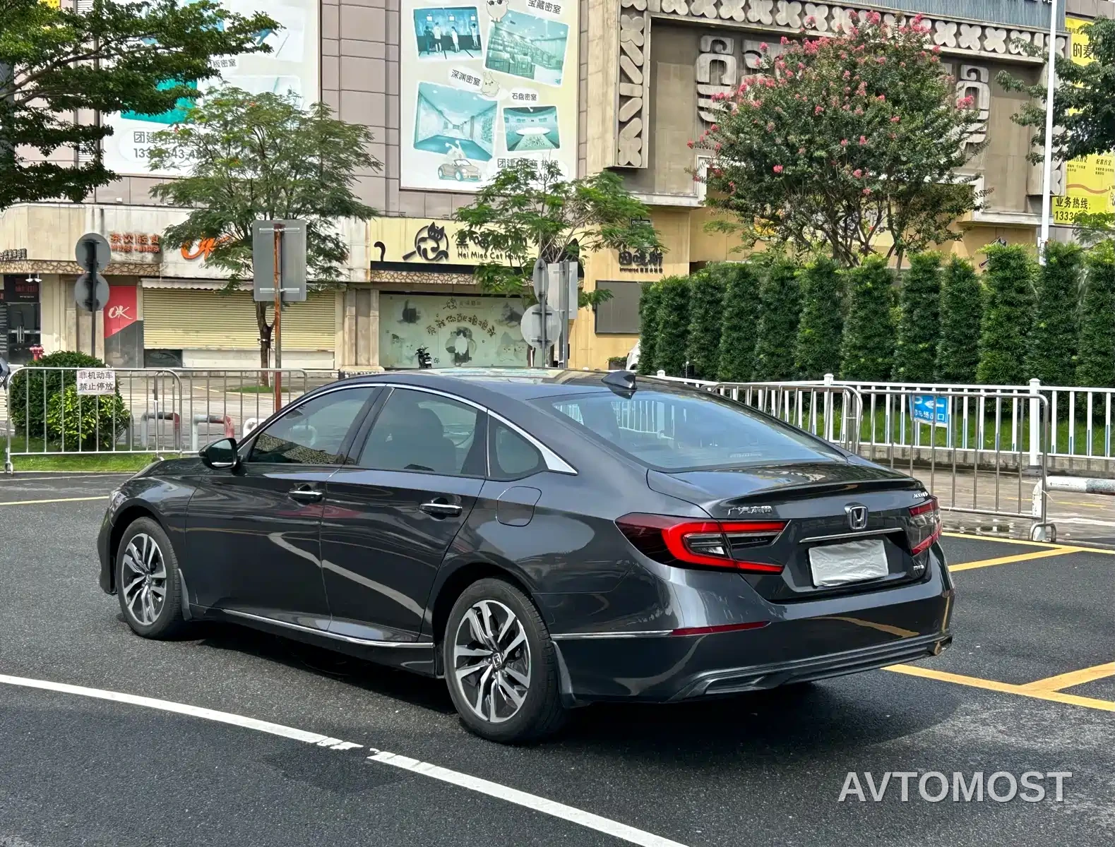 Honda Accord 2022 Sharp Hybrid 2.0L Sharp Leader Edition — фото 5