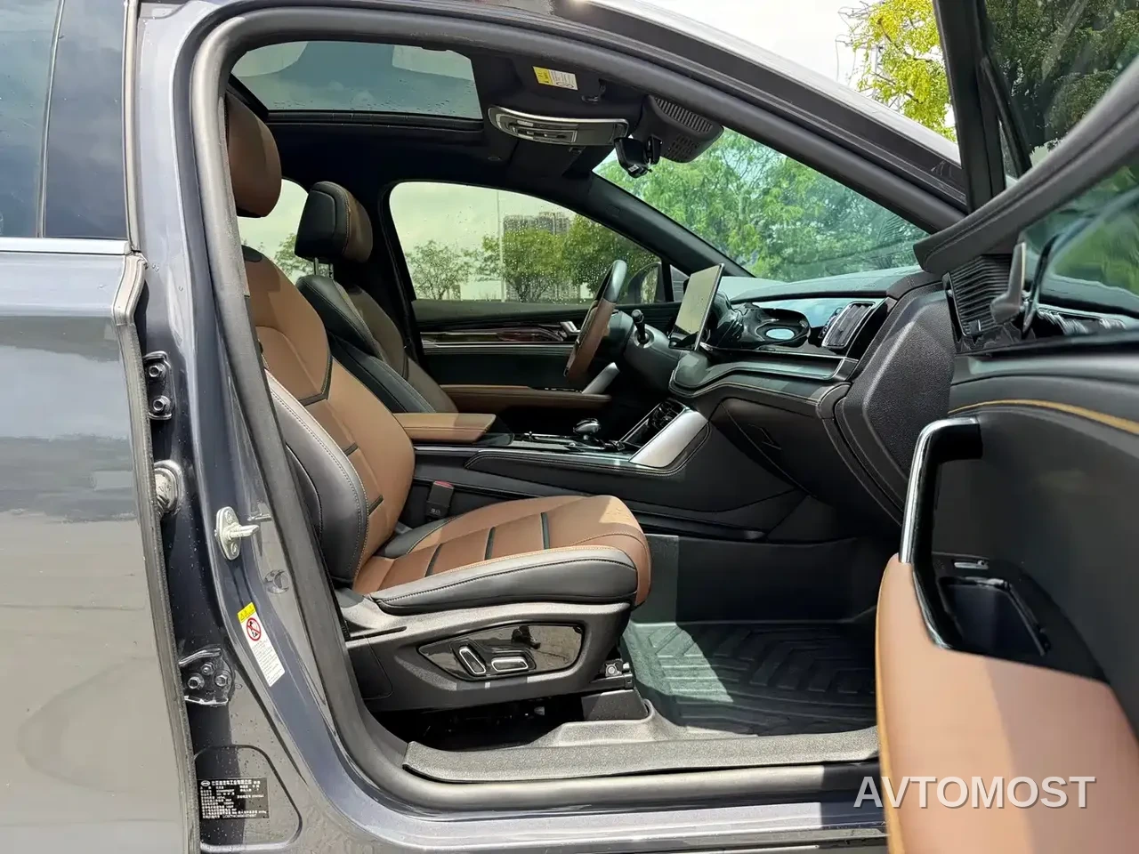 BYD Tang New Energy 2021 DM-i 52KM Luxury — фото 6