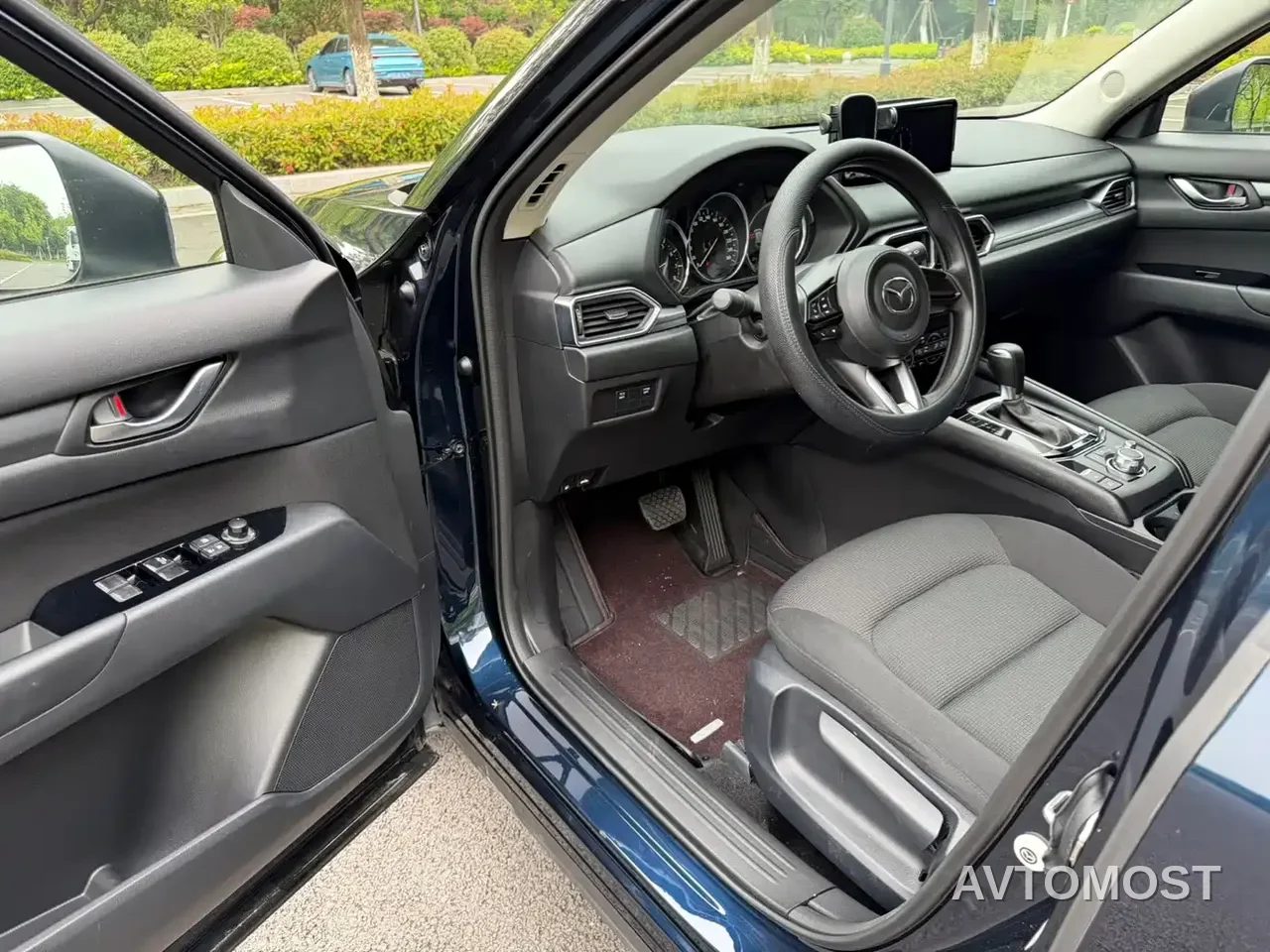Mazda CX-5 2025 2.0L Automatic 2WD Comfort — фото 9