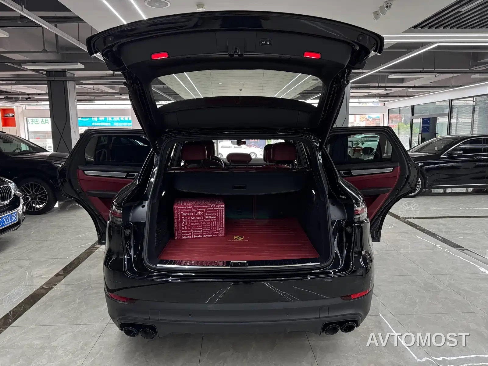 Porsche Cayenne 2023 Cayenne 3.0T Platinum Edition — фото 14