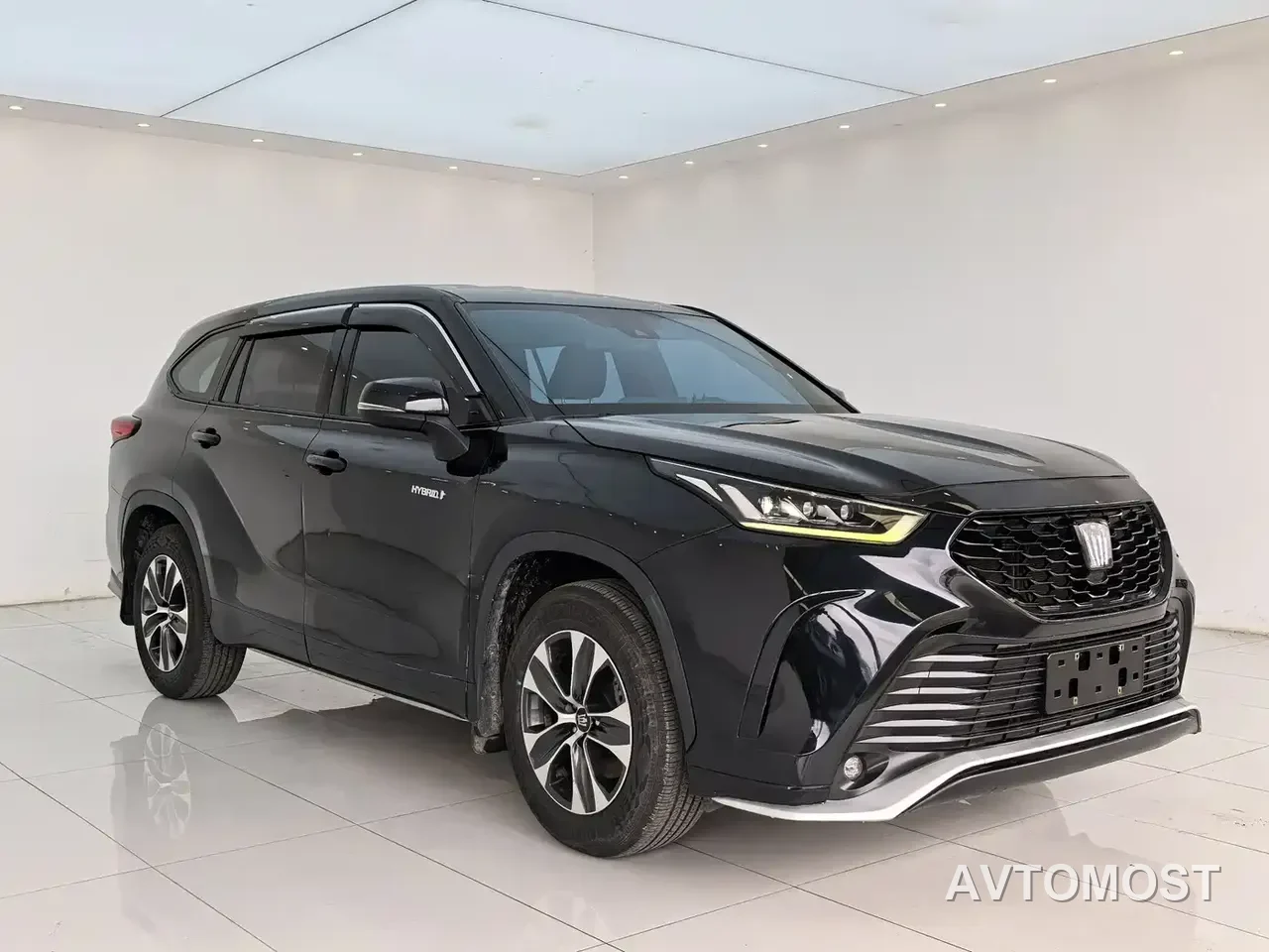 Toyota Crown Kluger 2022 2.5L HEV 4WD Elite Edition — фото 3