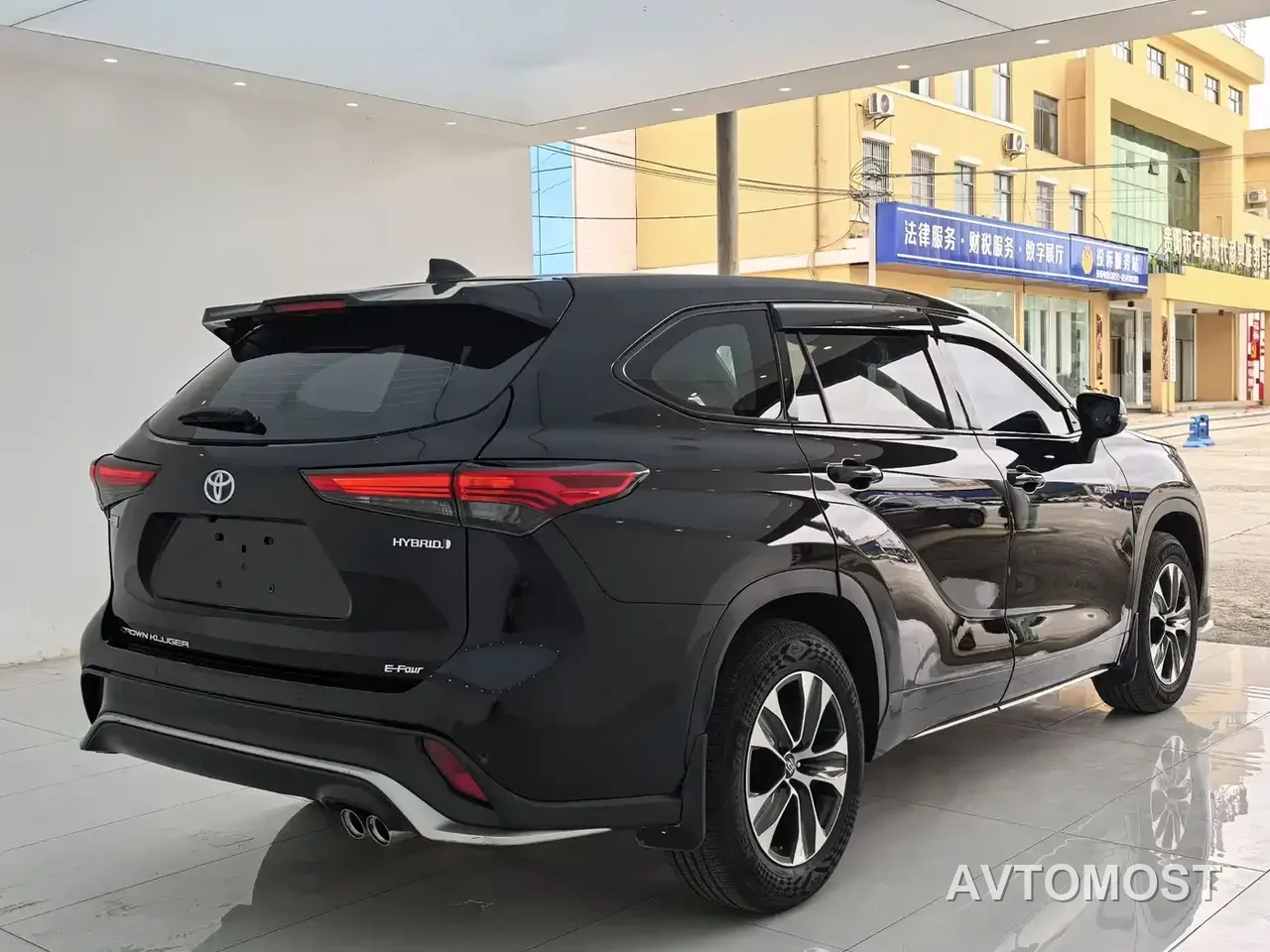 Toyota Crown Kluger 2022 2.5L HEV 4WD Elite Edition — фото 14