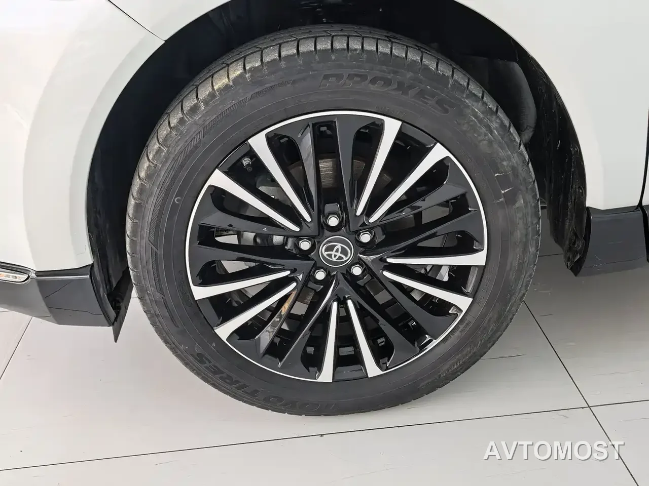 Toyota Venza 2022 Dual Engine 2.5L CVT 4WD Supreme — фото 5